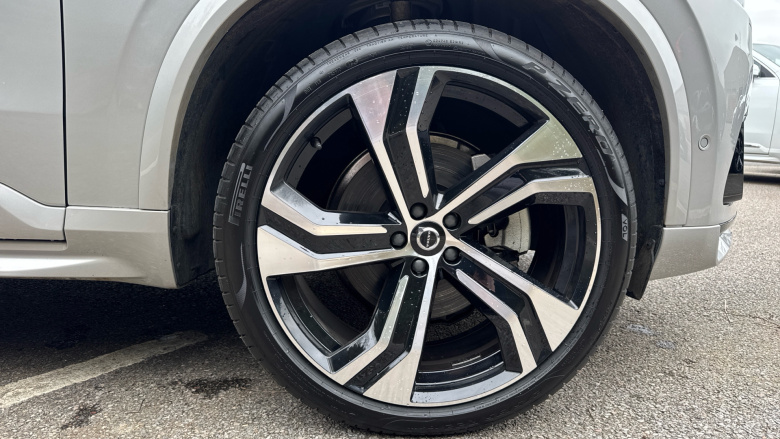 Volvo XC90 2.0 B5P [250] Ultra Dark 5dr AWD Geartronic Petrol Estate